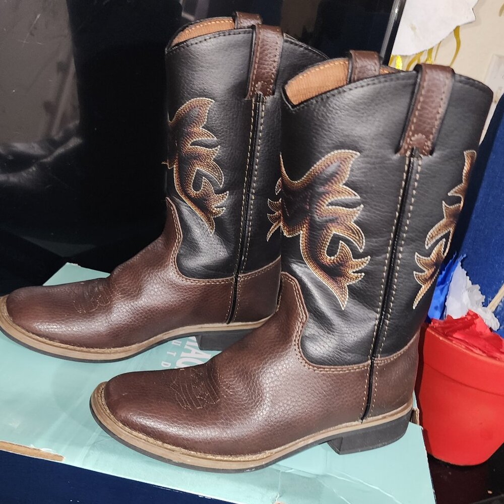Magellan Outdoor Boy Boots